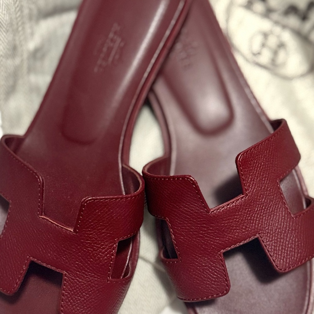 Women's Burgundy Sandals - Picture 7 of 7